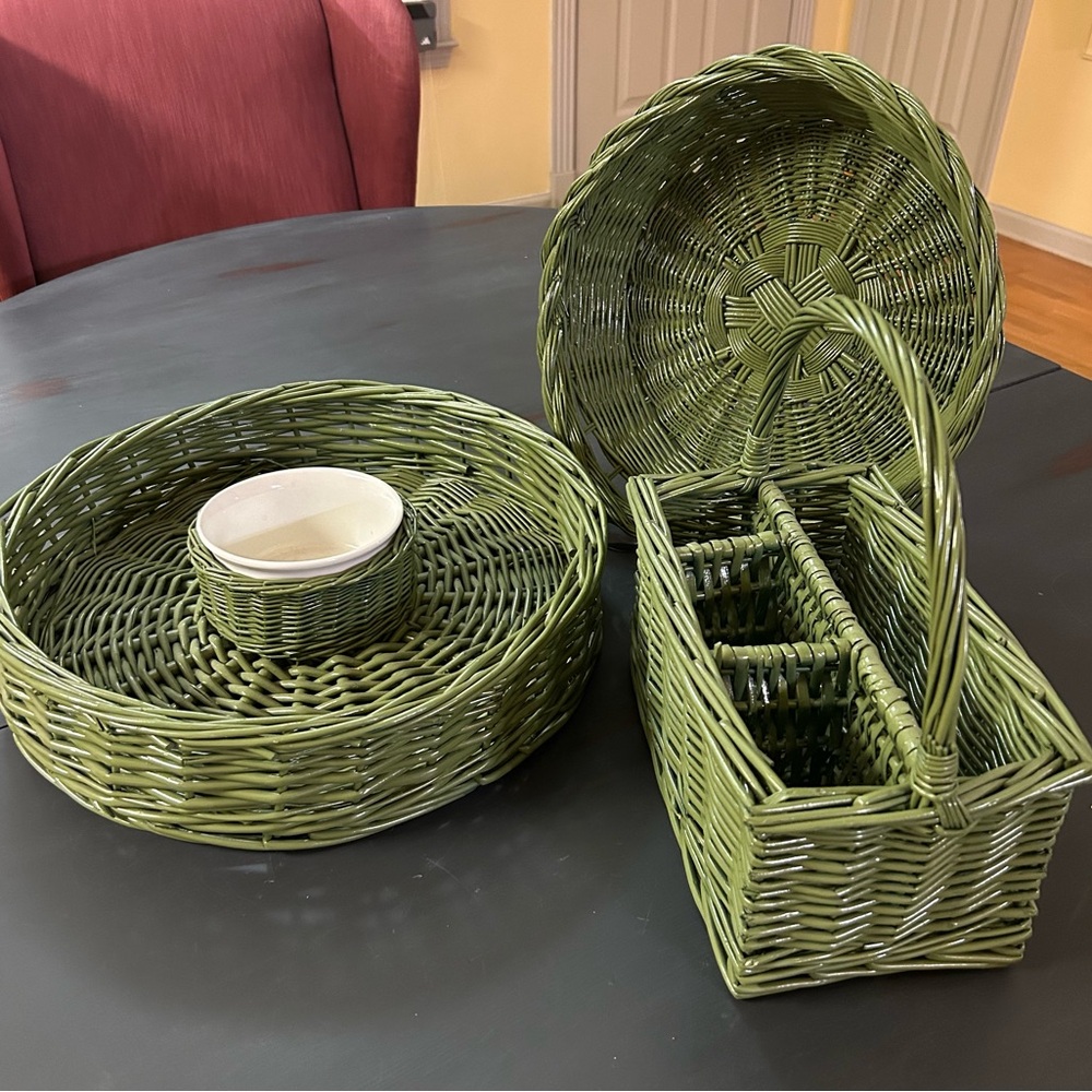 Vintage Rattan Assortment of Serving Dishes for Outdoor Entertaining-Green